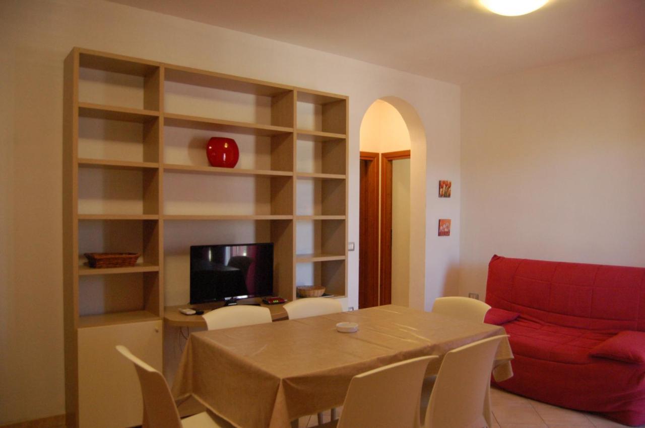 Appartamento Via Costantino Budoni Esterno foto